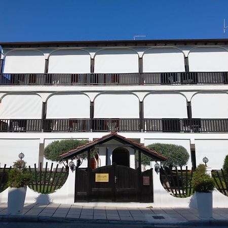 Amaryllis Luxury Rooms Platamonas Buitenkant foto