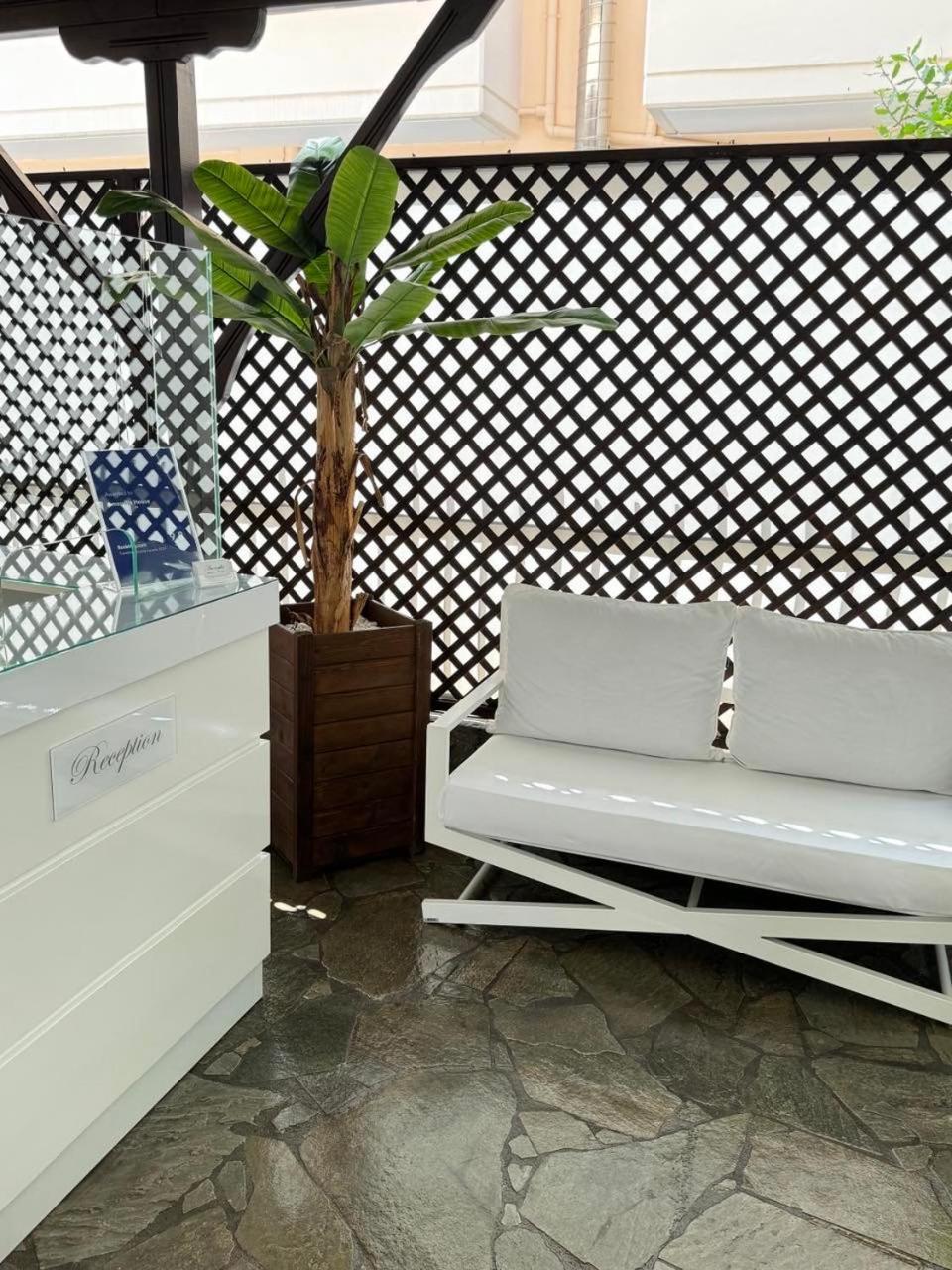 Amaryllis Luxury Rooms Platamonas Buitenkant foto