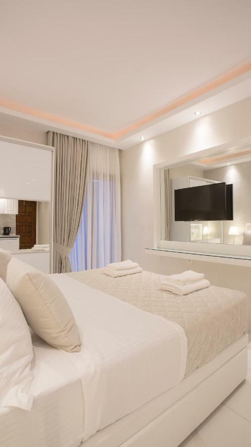 Amaryllis Luxury Rooms Platamonas Buitenkant foto